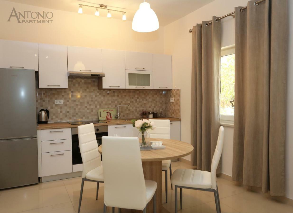 Antonio Apartment Sibenik Bagian luar foto